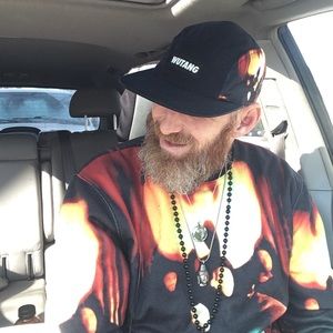 Meet your Posher, Max